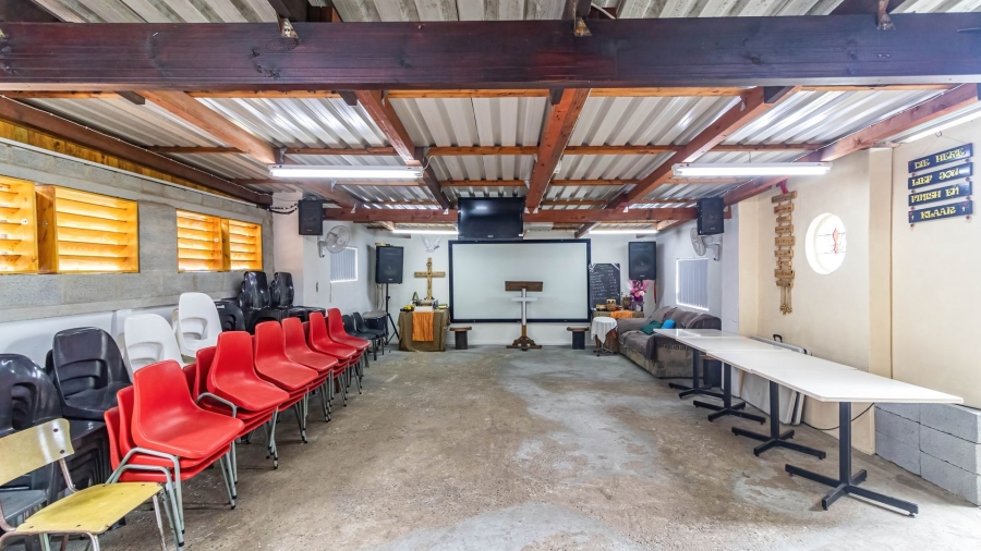 4 Bedroom Property for Sale in Cambridge Eastern Cape